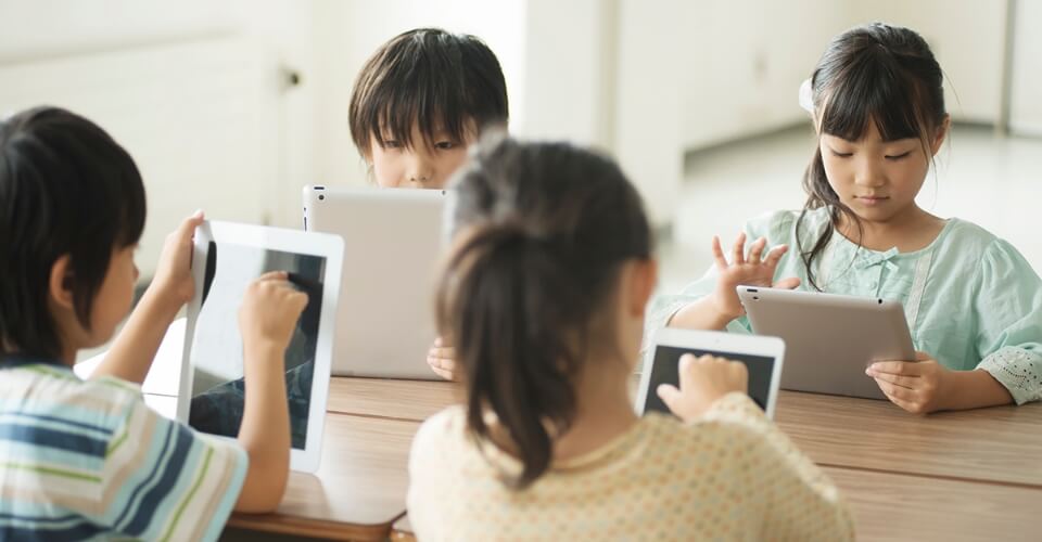 事例1:学内タブレットの通信改善で授業もスムーズに