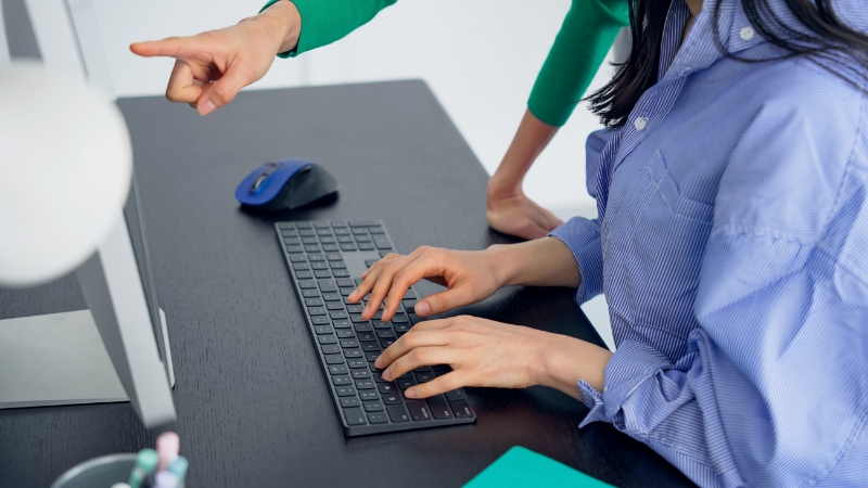 Windows11でマウス・キーボードが反応しない